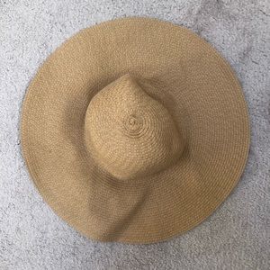 Women’s Floppy Straw Hat